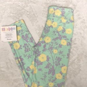 ⛔️. SOLD SOLD ⛔️ Super cute Tween Leggings